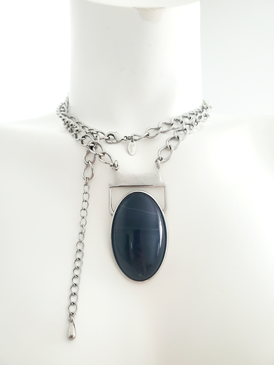 Lia Sophia Jewelry - Lia Sophia Silver-Tone Necklace with Dark Blue Oval Pendant - Vintage